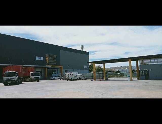 3,213M² WAREHOUSE TO LET IN AIRPORT INDUSTRIA